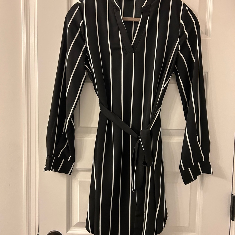 2 Shein maternity dresses XS; never worn